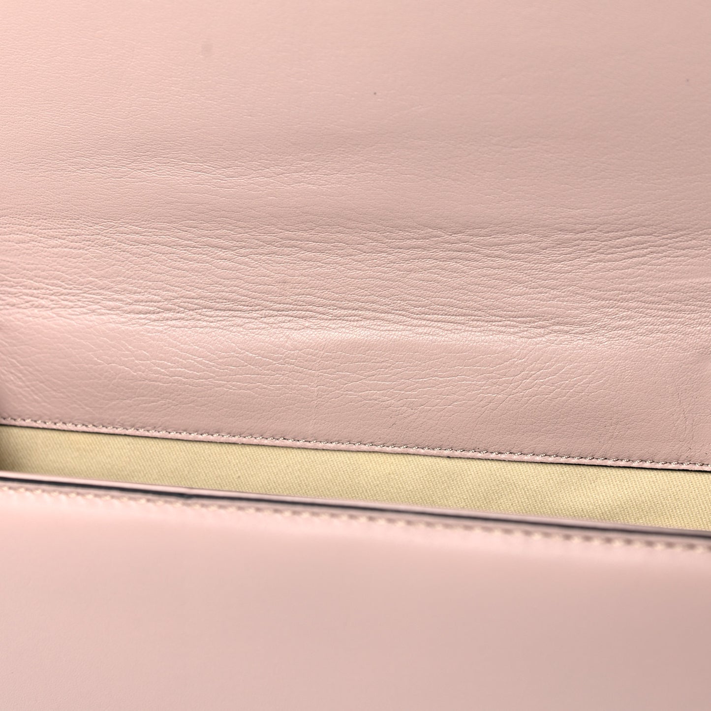 Vitello Crystal Embellished Medium Glam Lock Rockstud Flap Poudre