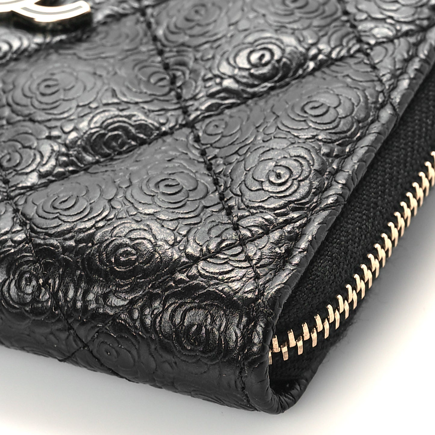 Calfskin Camellia Embossed Quilted Zip Coin Purse Black