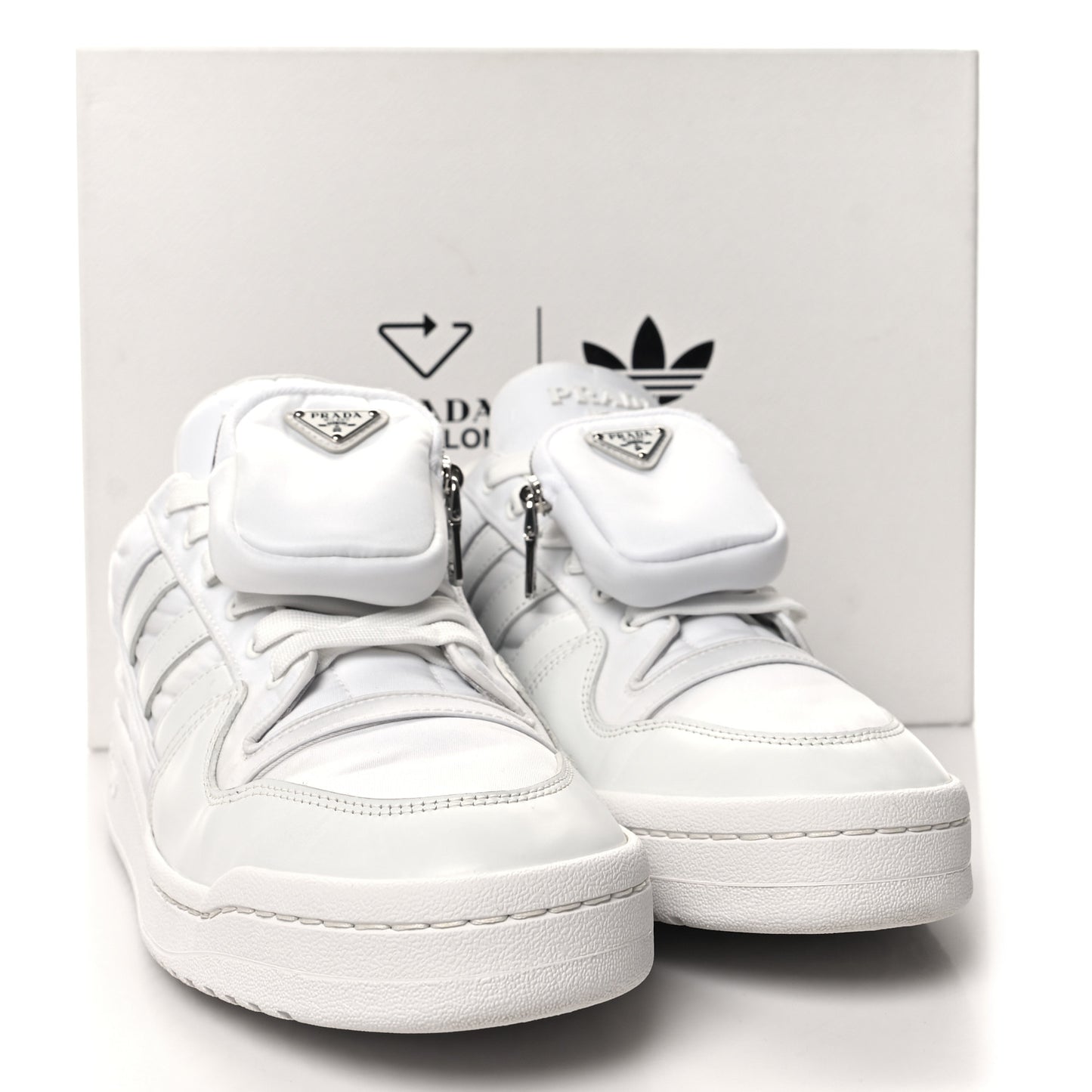 X ADIDAS Re-Nylon Gabardine Metal Triangle Logo Mens Wheel Pouch Pocket Low Top Sneakers 11 White