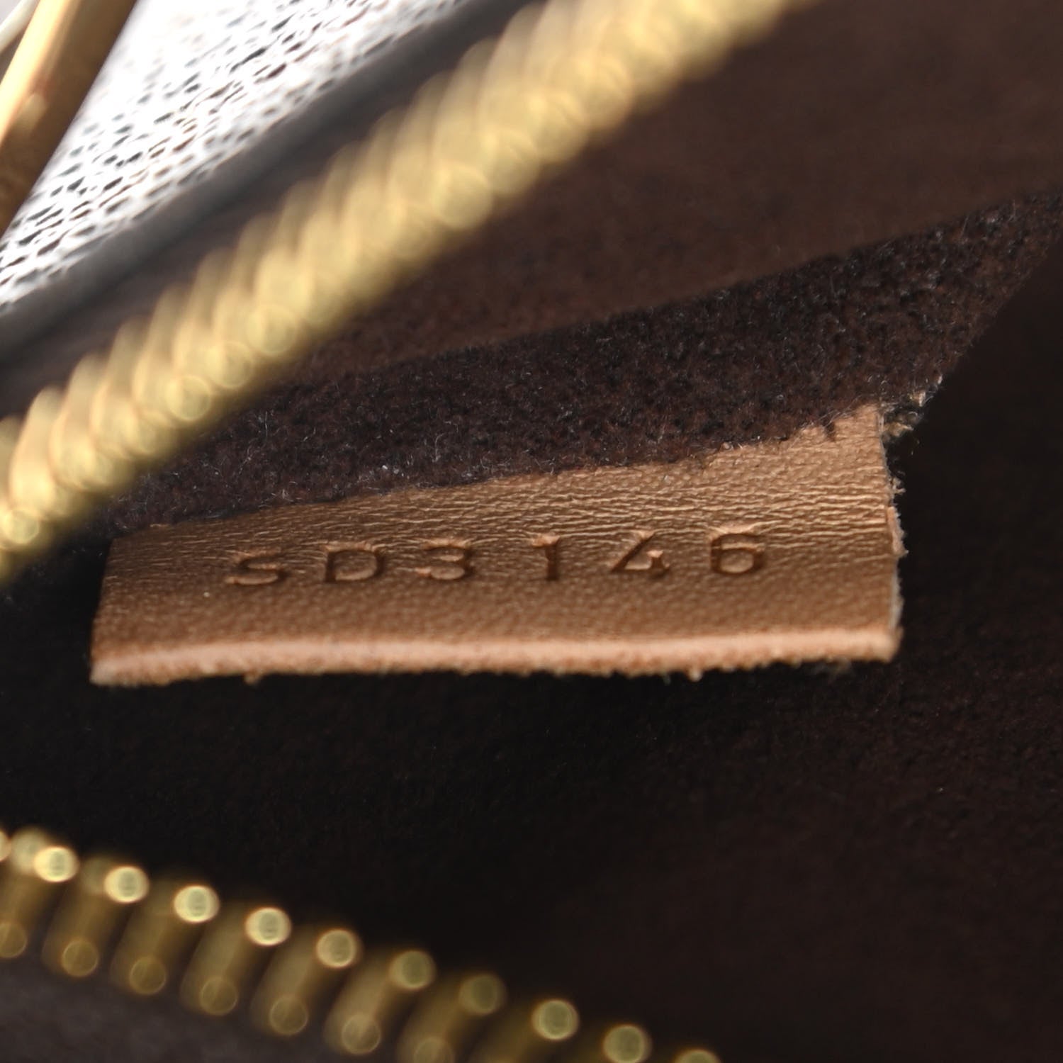 Louis Vuitton Monogram Pochette Metis 8 of 10