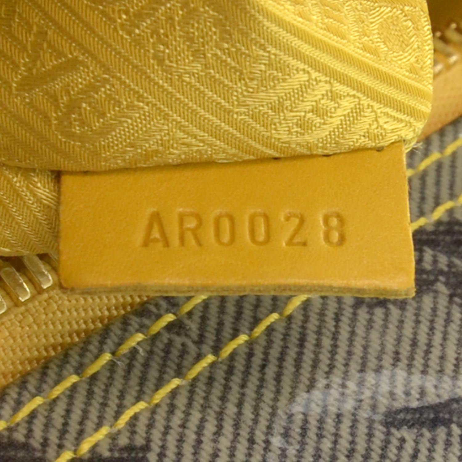 Louis Vuitton Monogram Pulp Defile Weekender GM Yellow 7 of 8