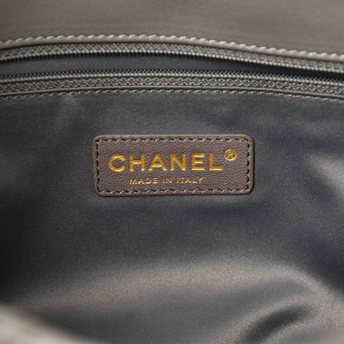 Calfskin Stitch Triptych Flap Grey