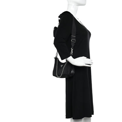 Prada Nylon Re-Edition 2005 Shoulder Bag Black 2 of 12