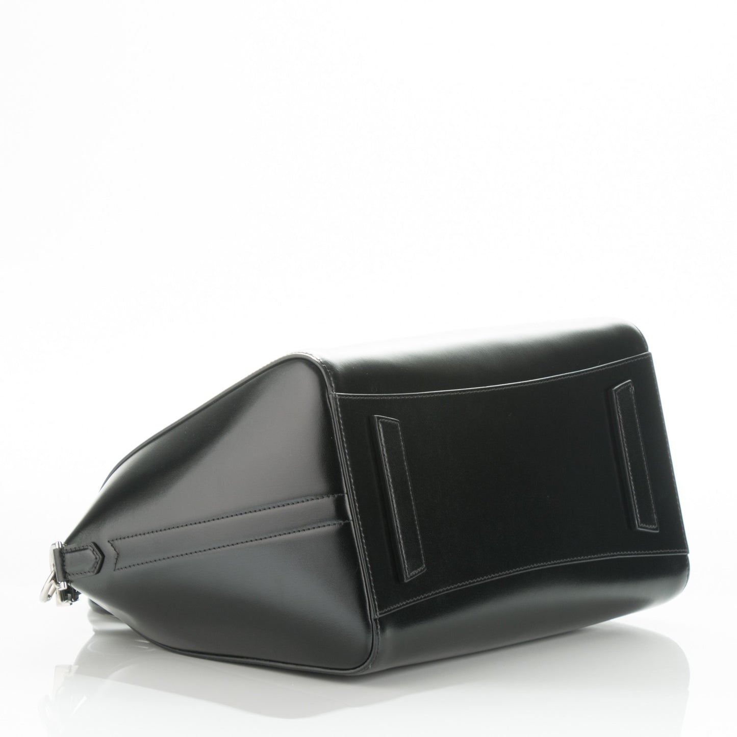 Shiny Lord Calfskin Medium Antigona Black