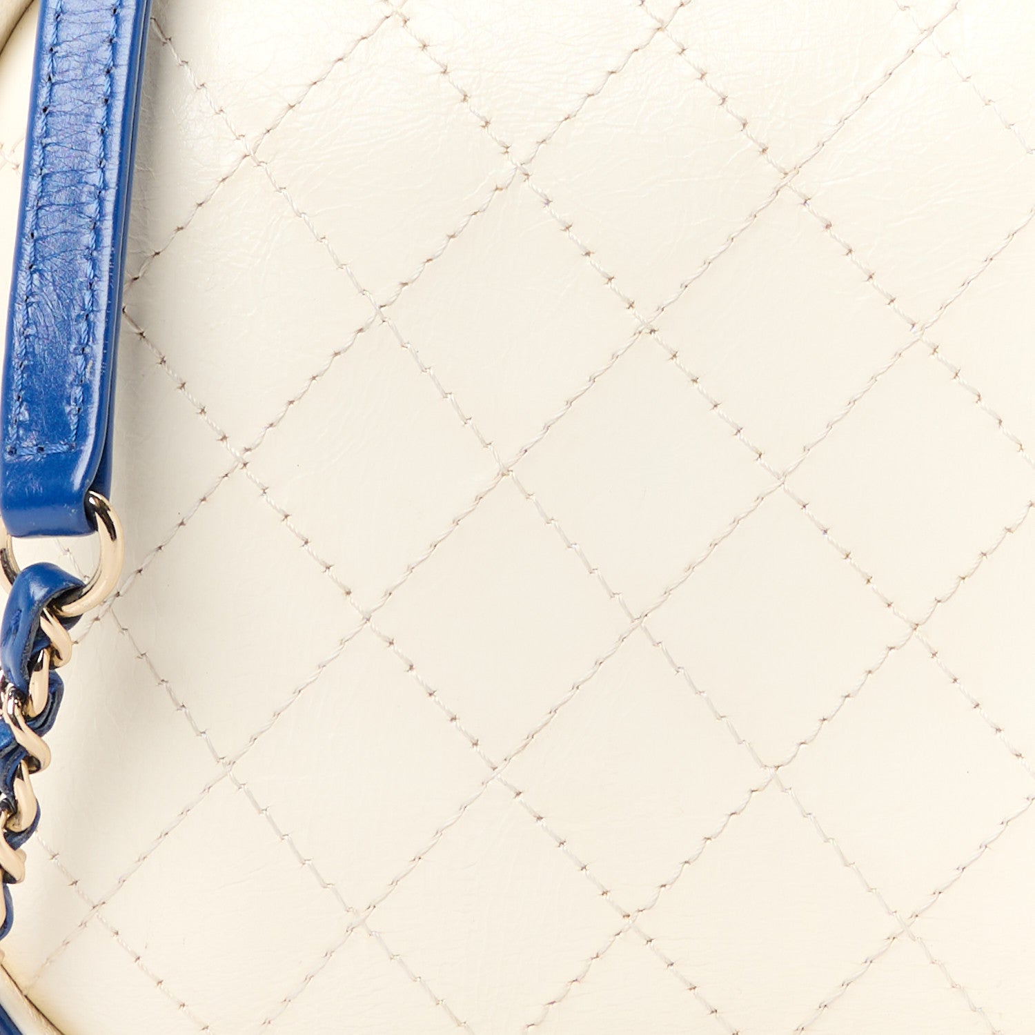 Chanel Calfskin Stitched Vanity Case White Blue 8 of 10