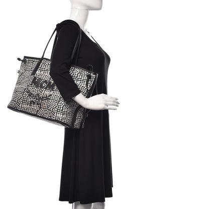 MCM Visetos Medium Liz Reversible Shopper Tote Black 3 of 20