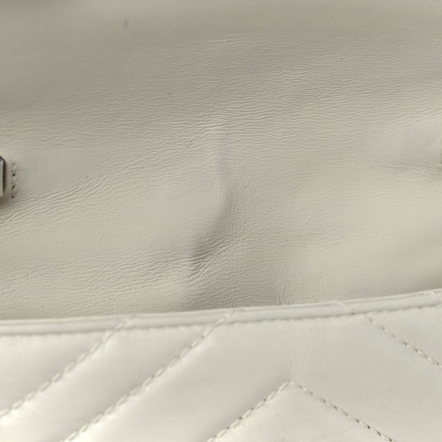 Gucci Calfskin Matelasse Super Mini GG Marmont Shoulder Bag White 11 of 12