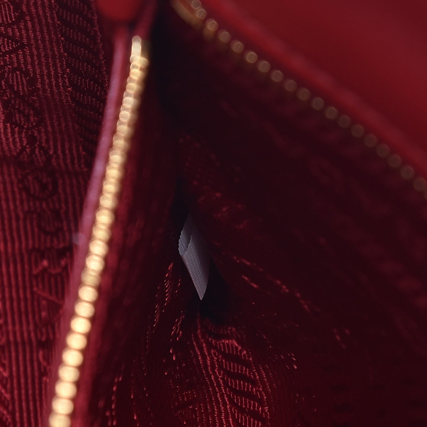 Soft Calfskin Diagramme Crossbody Bag Fuoco Magenta