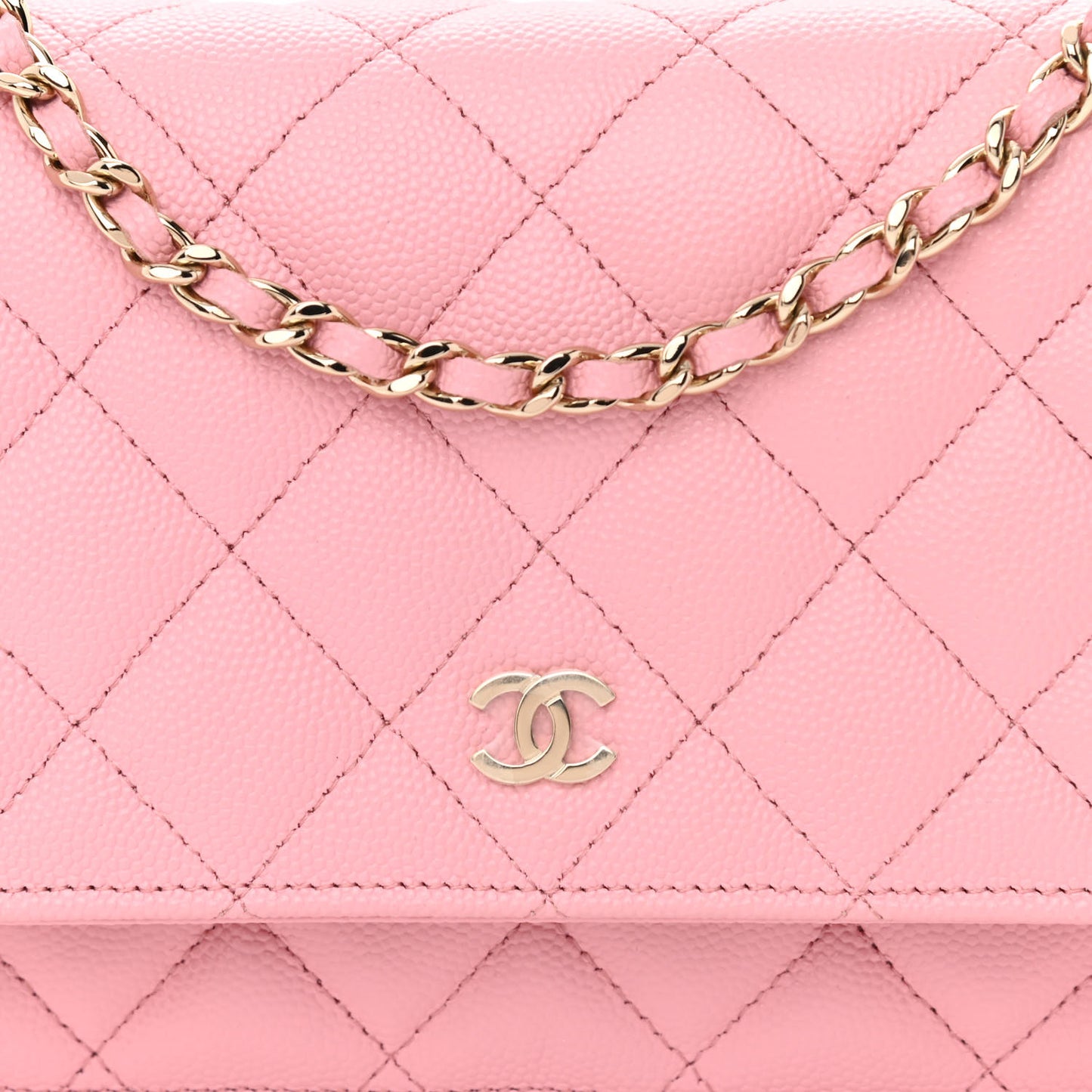 Caviar Quilted Wallet on Chain WOC Light Pink