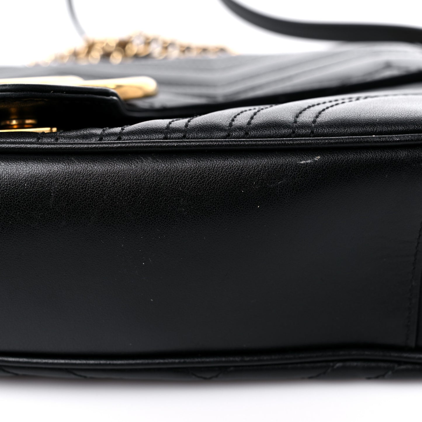 Calfskin Matelasse Medium GG Marmont Shoulder Bag Black