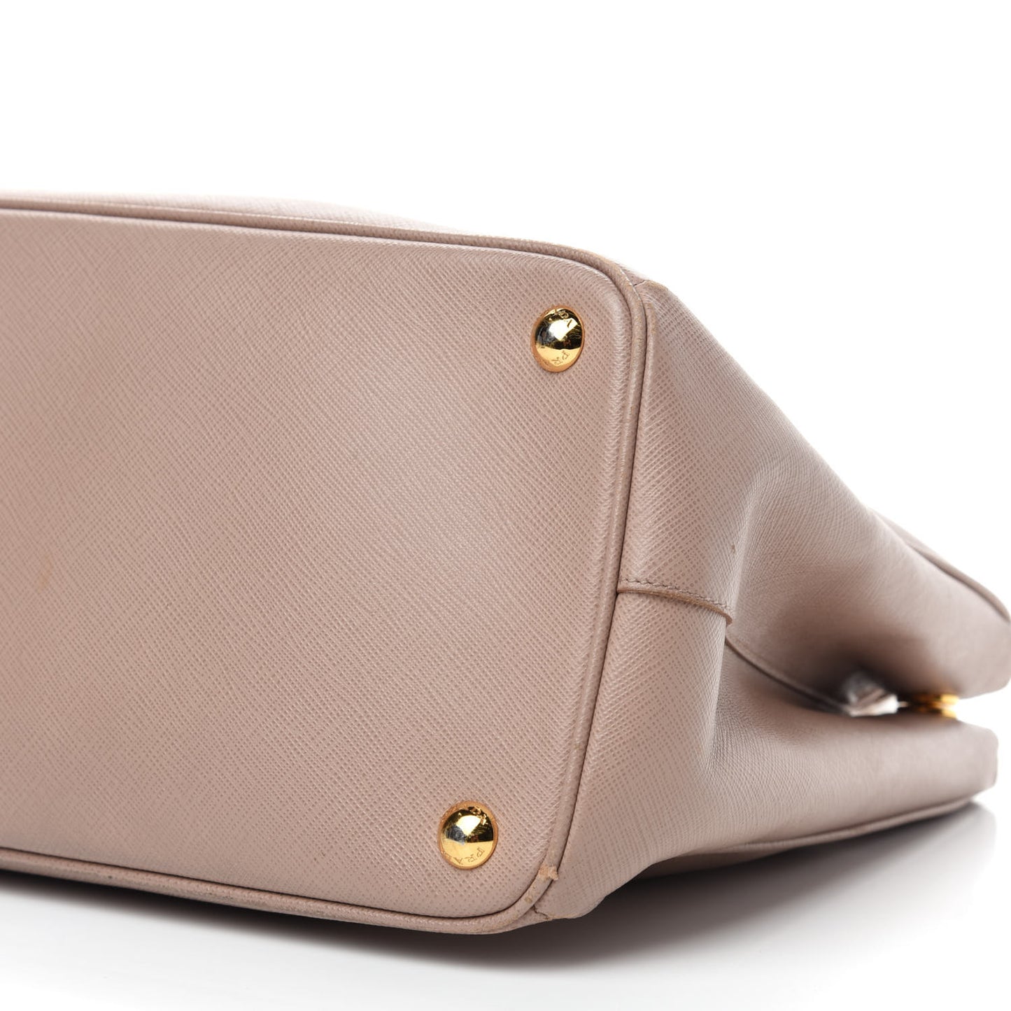 Saffiano Medium Galleria Double Zip Tote Cammeo