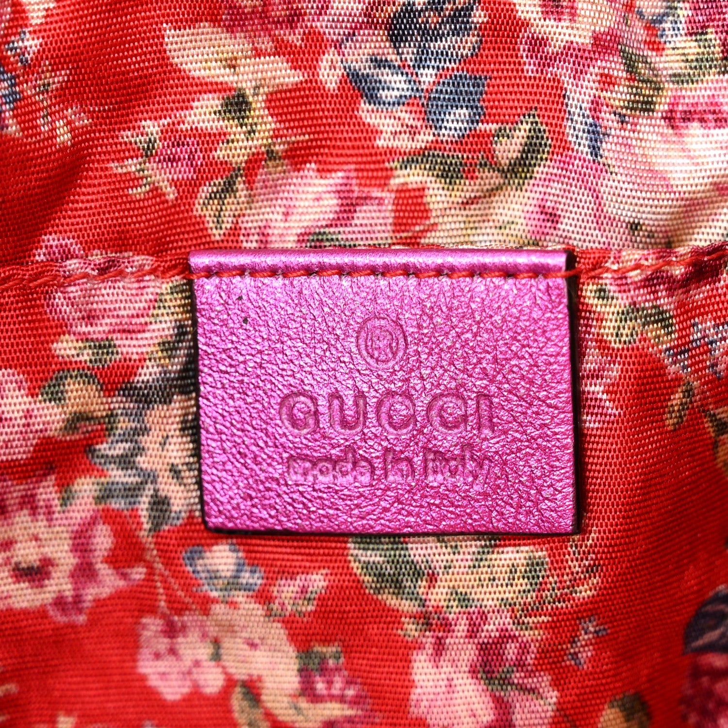 Gucci Laminated Nappa Trapuntata Small Zumi Shoulder Bag Fuxia 6 of 10