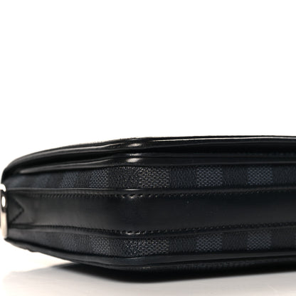 Louis Vuitton Damier Graphite 3D Studio Messenger 5 of 12