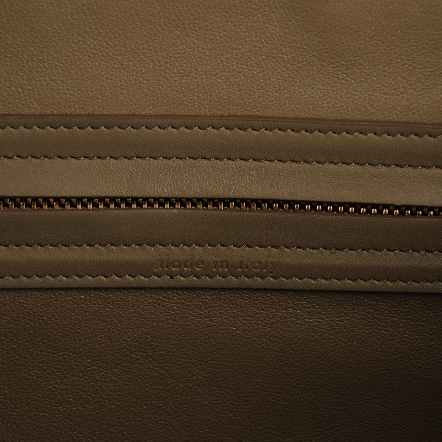 Crocodile Embossed Calfskin Medium Phantom Luggage Beige