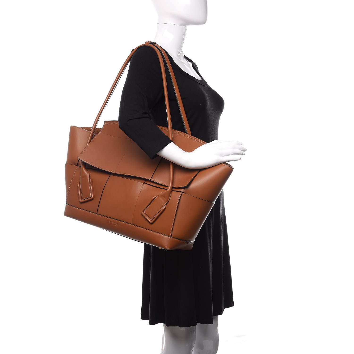 Bottega Veneta French Calfskin Maxi Intrecciato Large Arco Wood 2 of 14