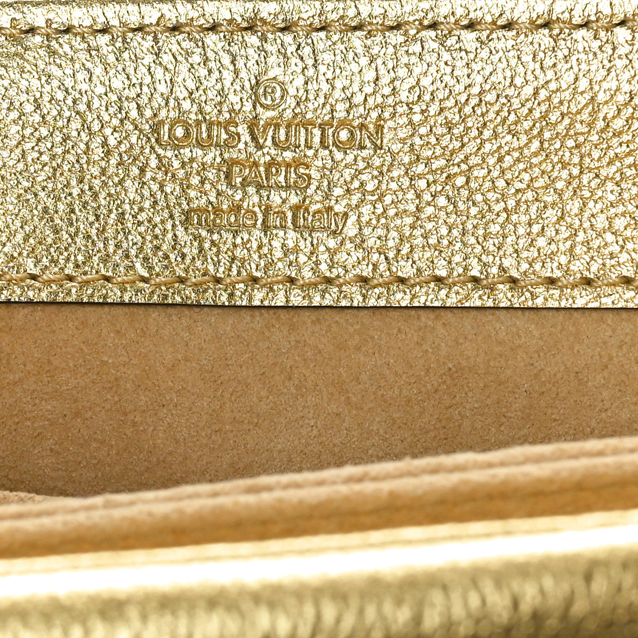 Cuir Plume Ecume Very Chain Bag Gold