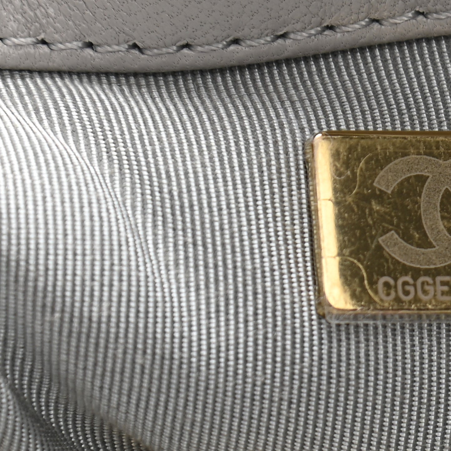 Lambskin Quilted Medium Chanel 19 Flap Grey