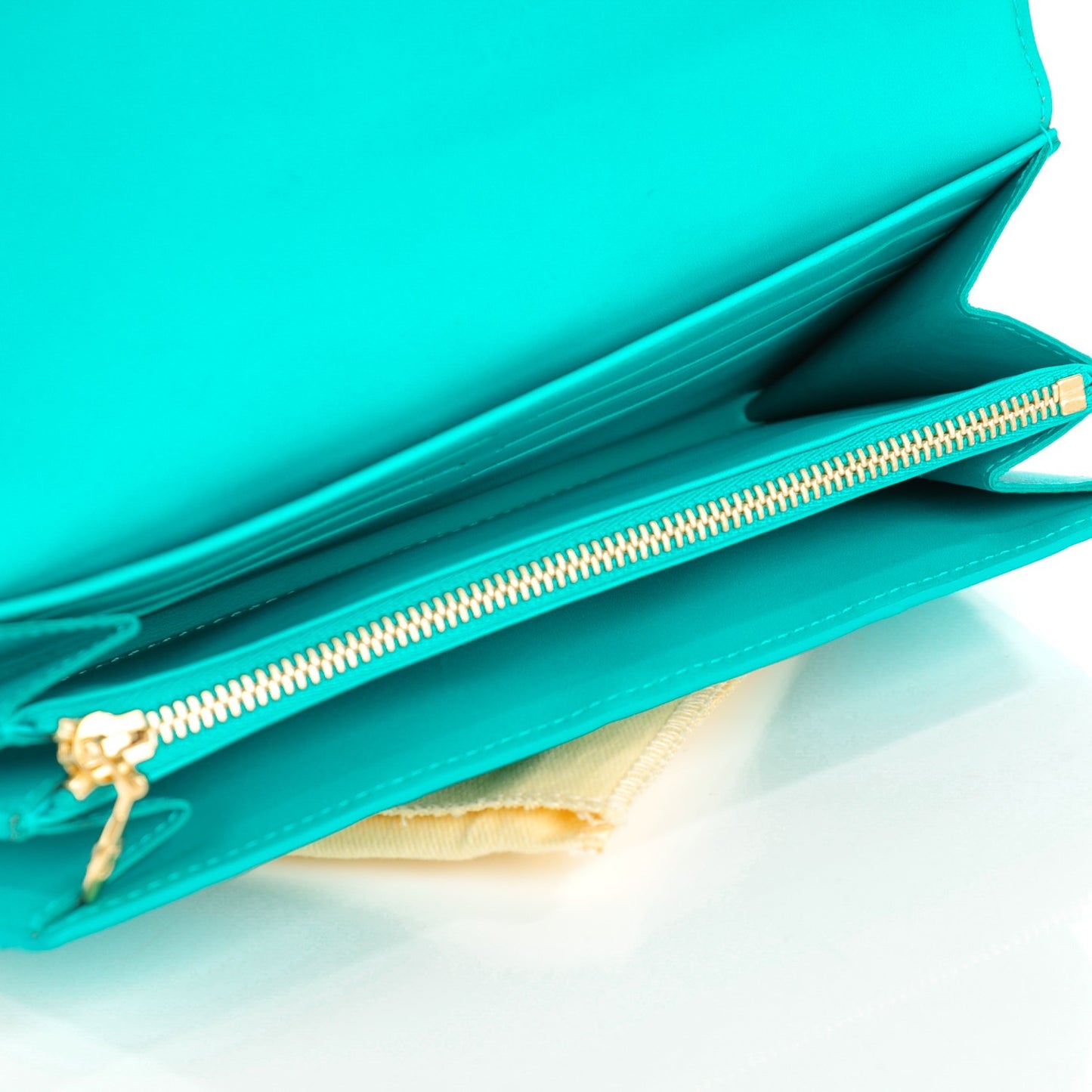 Vernis Sarah Wallet Blue Lagon