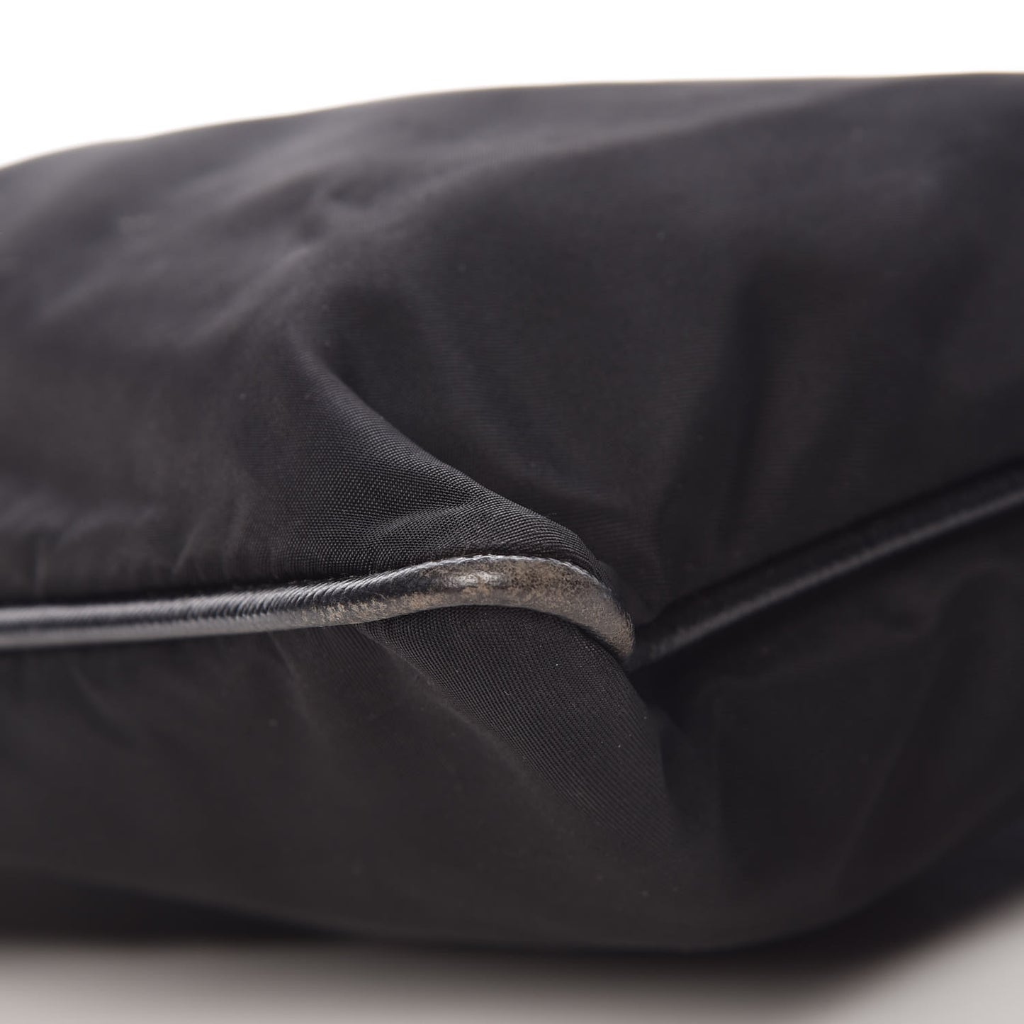 Nylon Saffiano Flat Messenger Bag Black