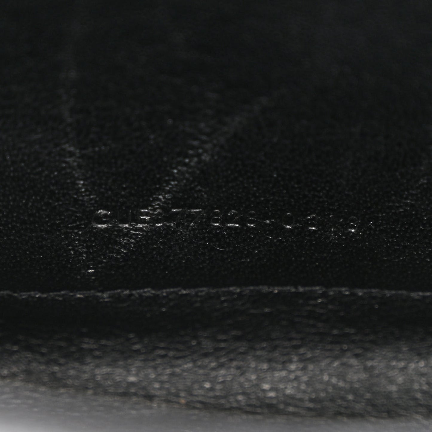 Grain De Poudre Matelasse Chevron Monogram Monochrome Chain Wallet Black