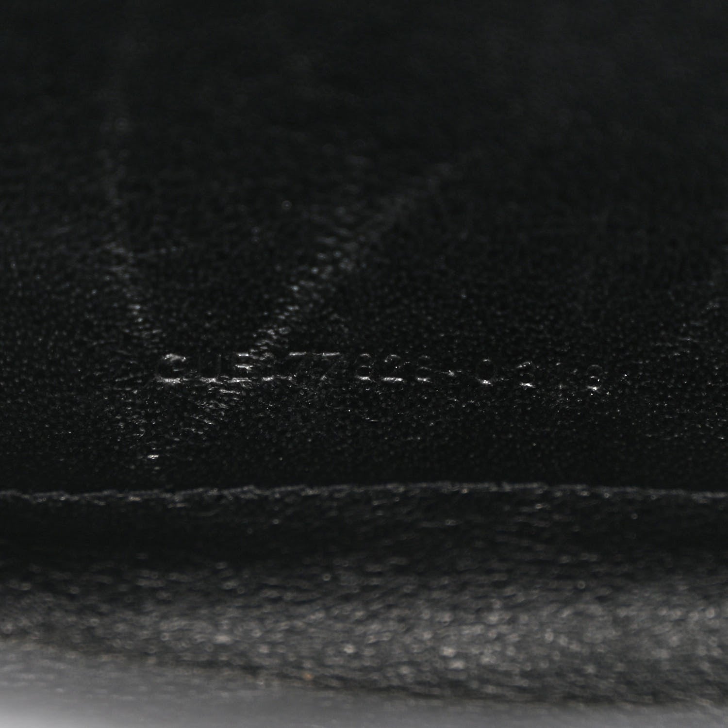Saint Laurent Grain De Poudre Matelasse Chevron Monogram Monochrome Chain Wallet Black 7 of 11