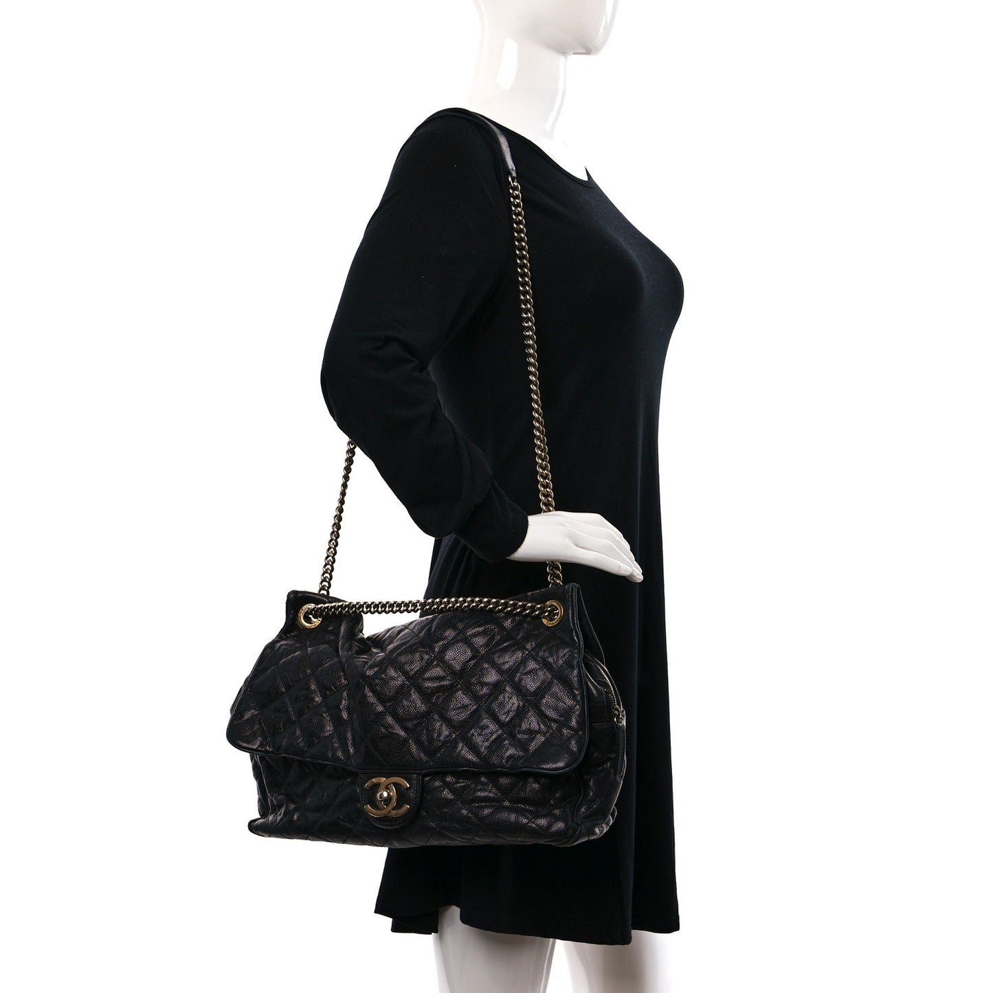 Crumpled Grained Calfskin Quilted Maxi Shiva Flap Black