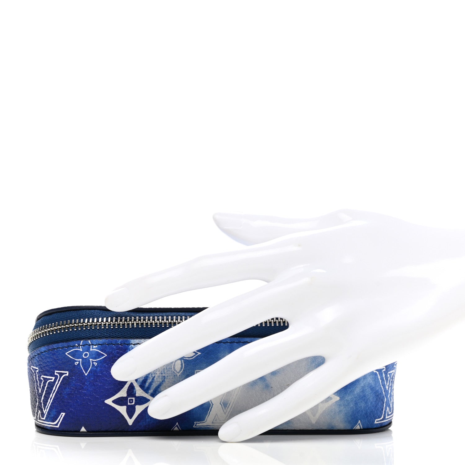 Louis Vuitton Cowhide Monogram Bandana Sunglasses Case GM Blue White 2 of 7