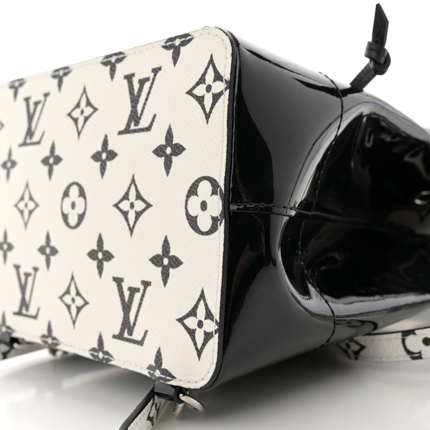 Louis Vuitton Patent Monogram Hot Springs Backpack Black White 9 of 9