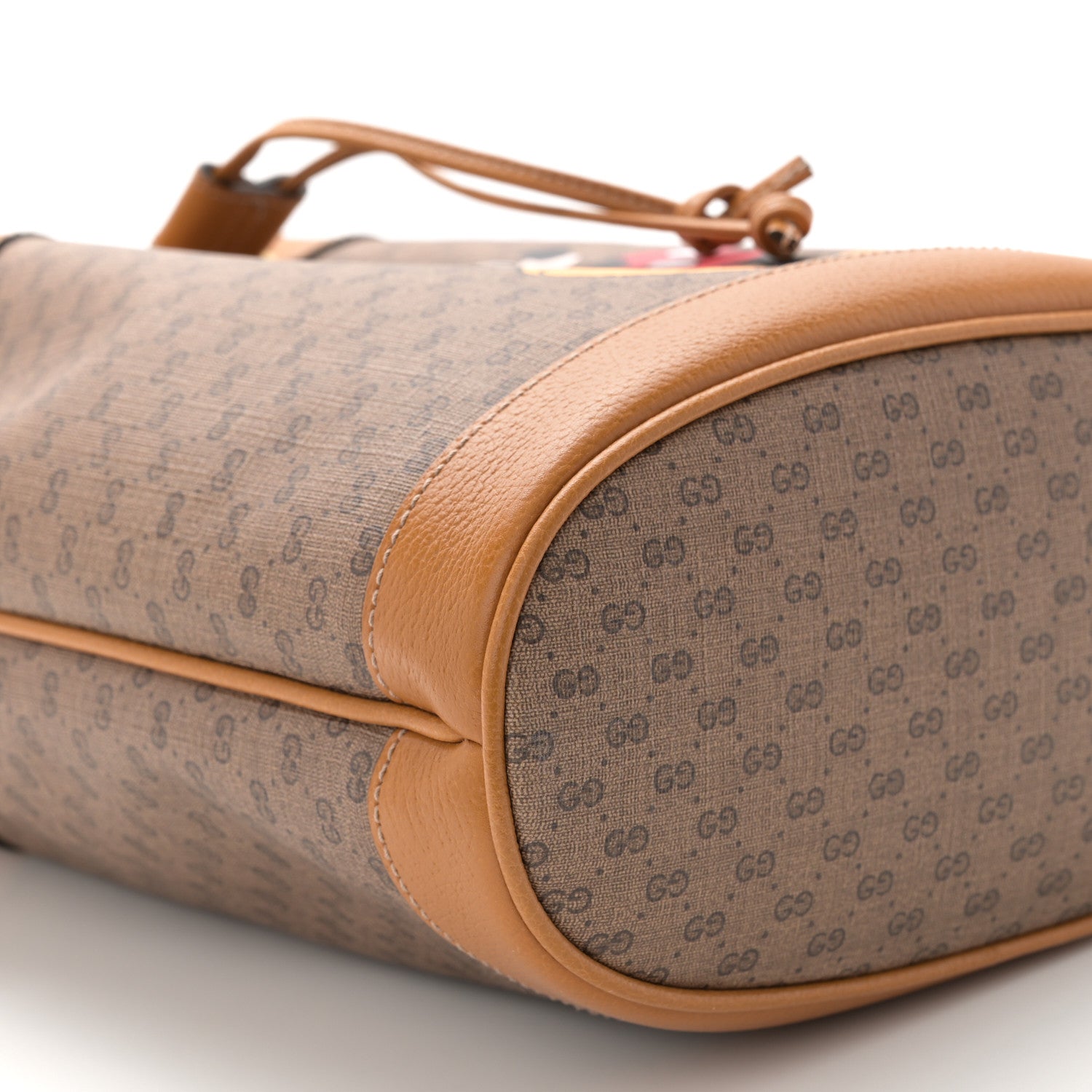 Gucci X DISNEY Mini Vintage GG Supreme Monogram Bucket Bag Beige Vintage Sun Oil 9 of 10