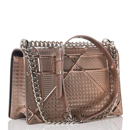 Christian Dior Metallic Patent Micro-Cannage Medium Diorama Flap Bag Hyper Pink 3 of 18