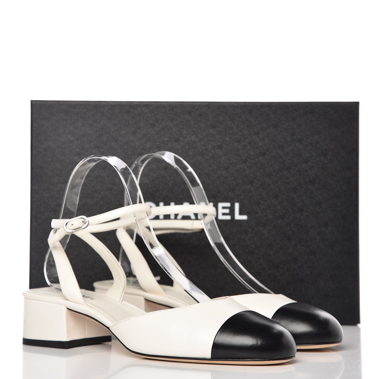 Chanel Lambskin Cap Toe CC Ankle Strap Sandals 38.5 White Black 14 of 14