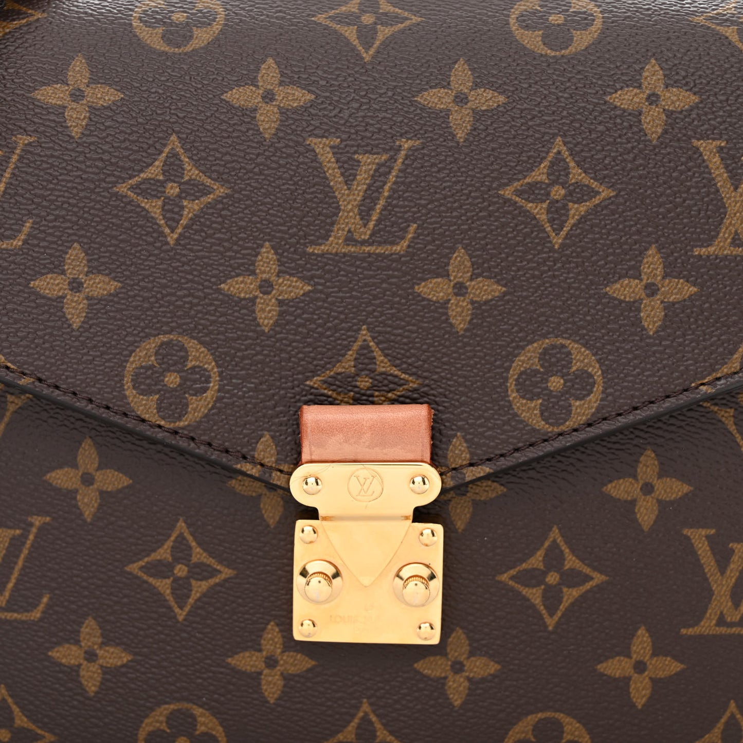 Monogram Pochette Metis