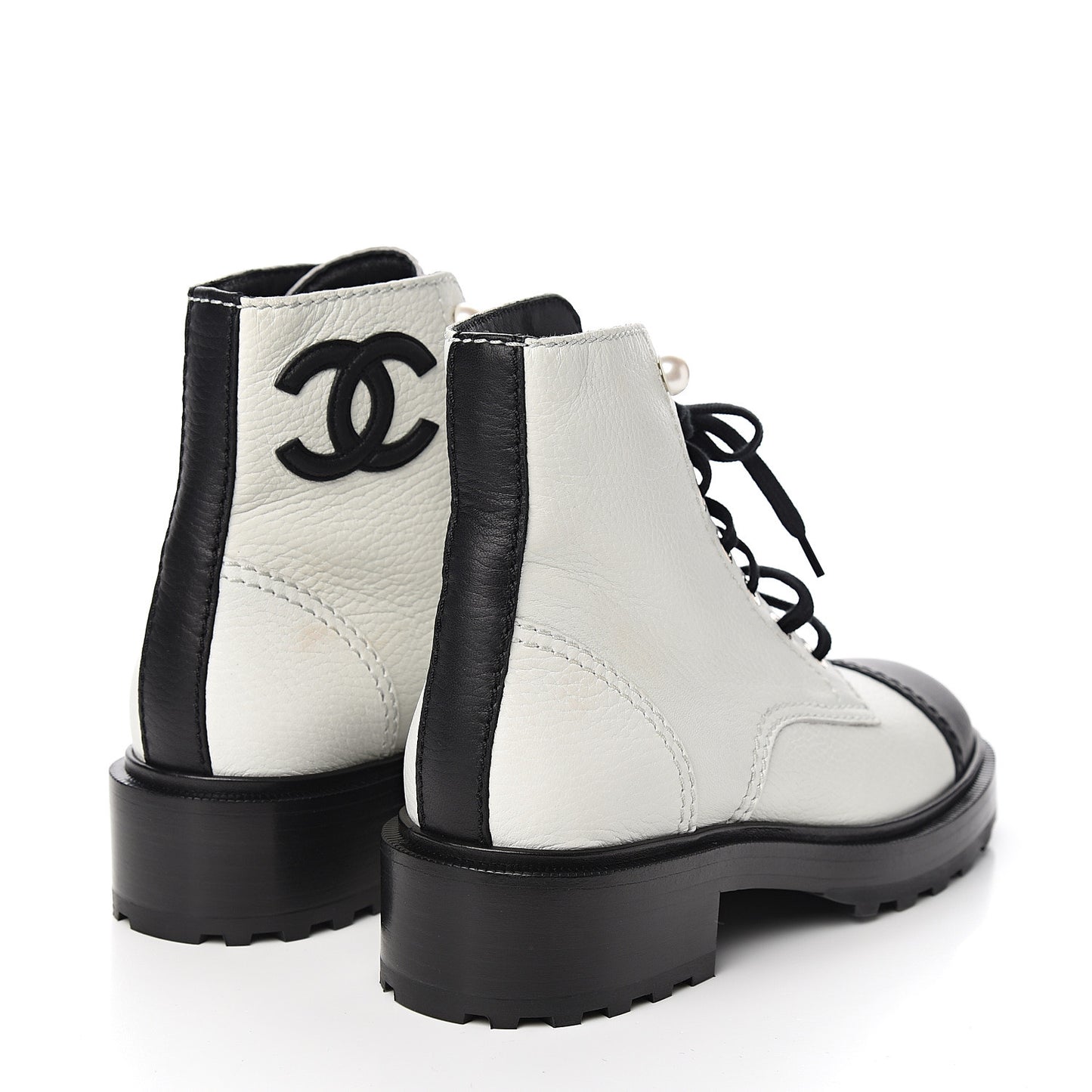 Lambskin Grained Calfskin CC Cap Toe Short Boots 37.5 White Black