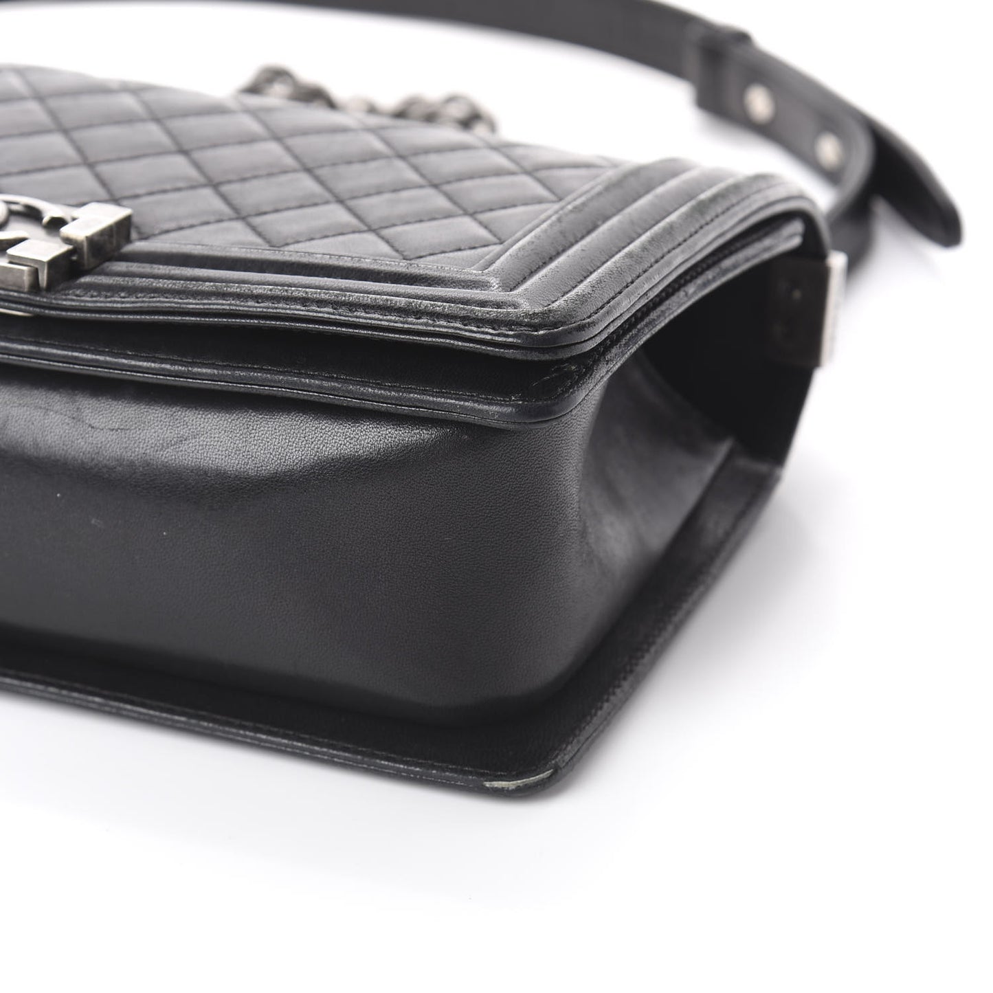 Lambskin Quilted Medium Boy Flap Black