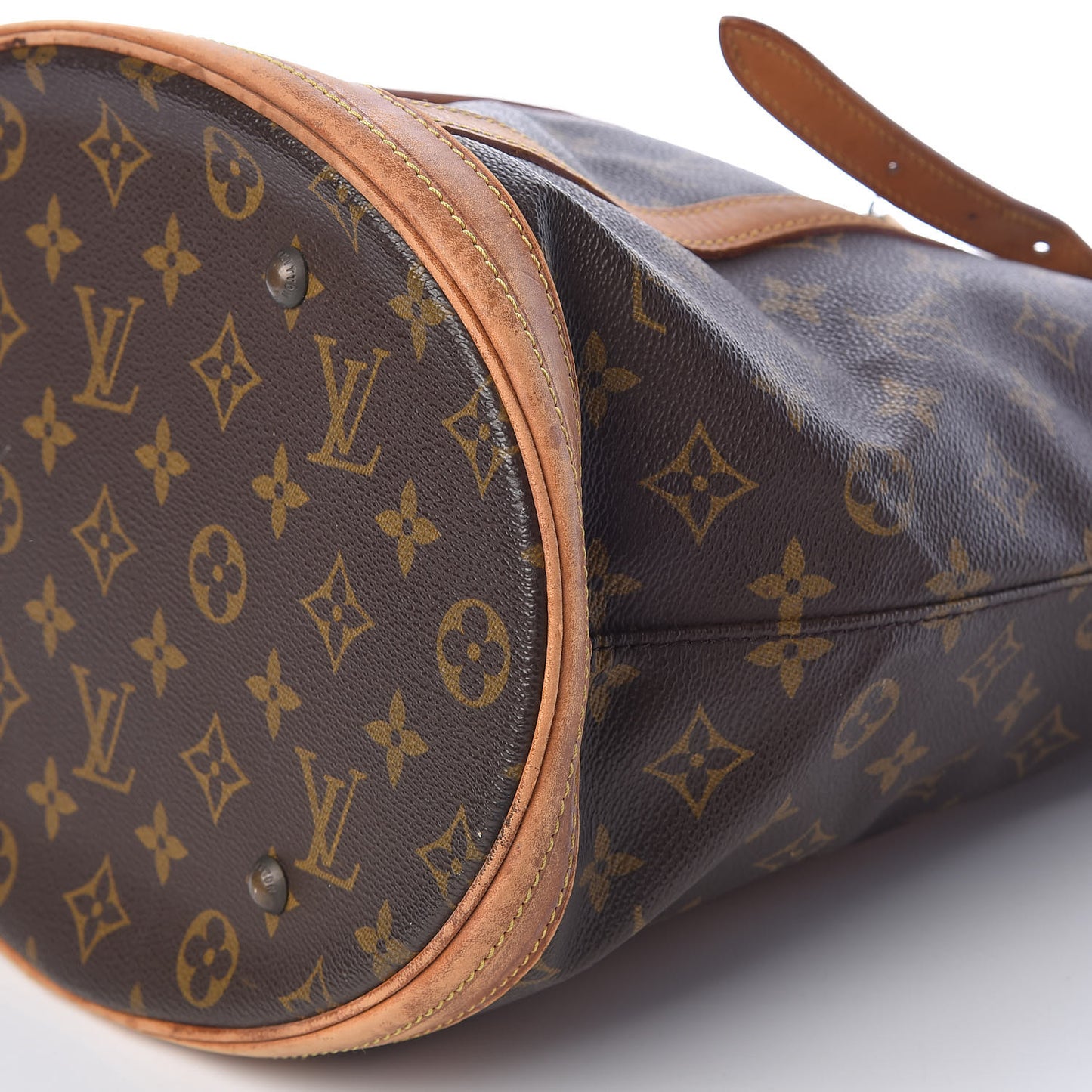 Monogram Bucket 27