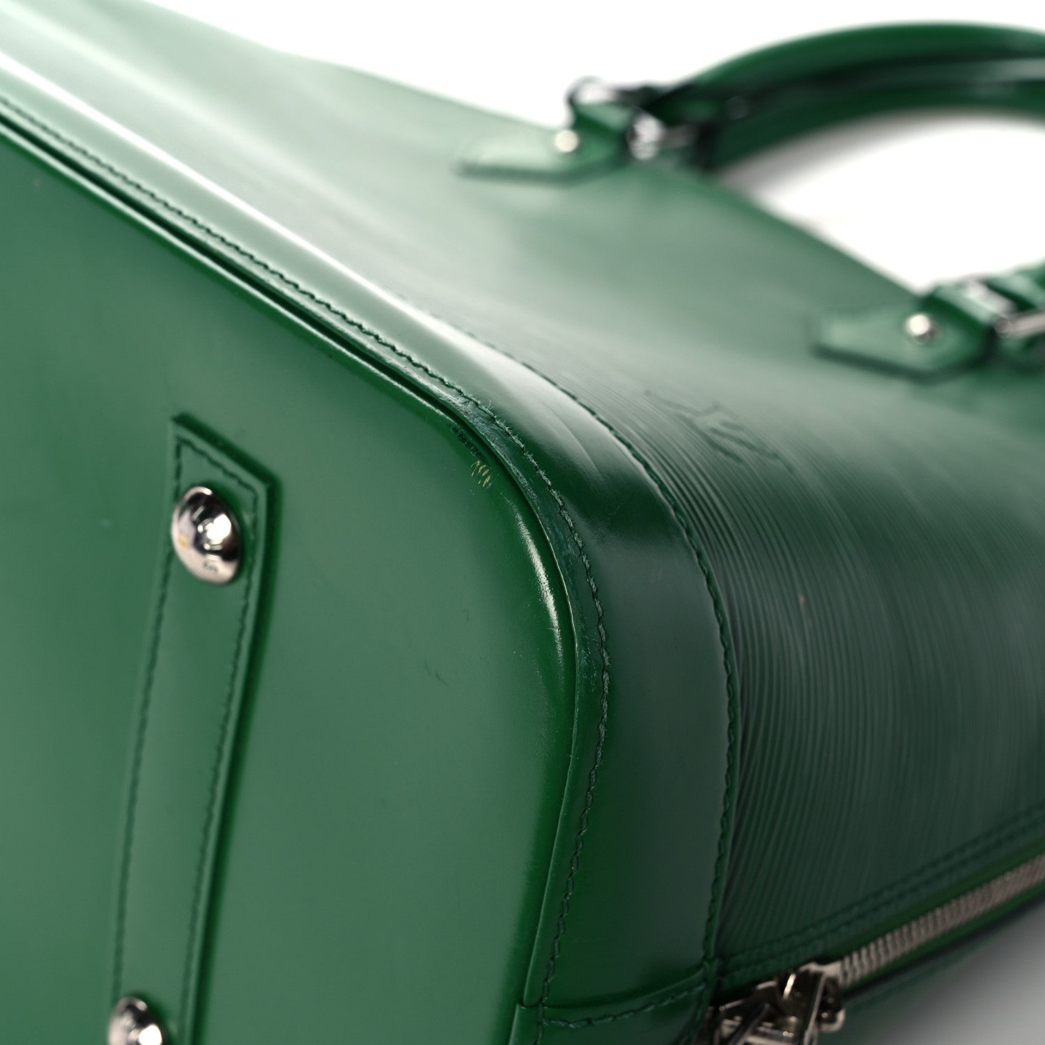 Louis Vuitton Epi Alma PM Borneo 8 of 23