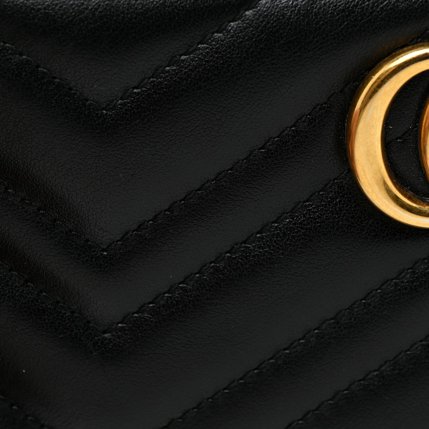 Calfskin Matelasse GG Marmont Zip Around Wallet Black