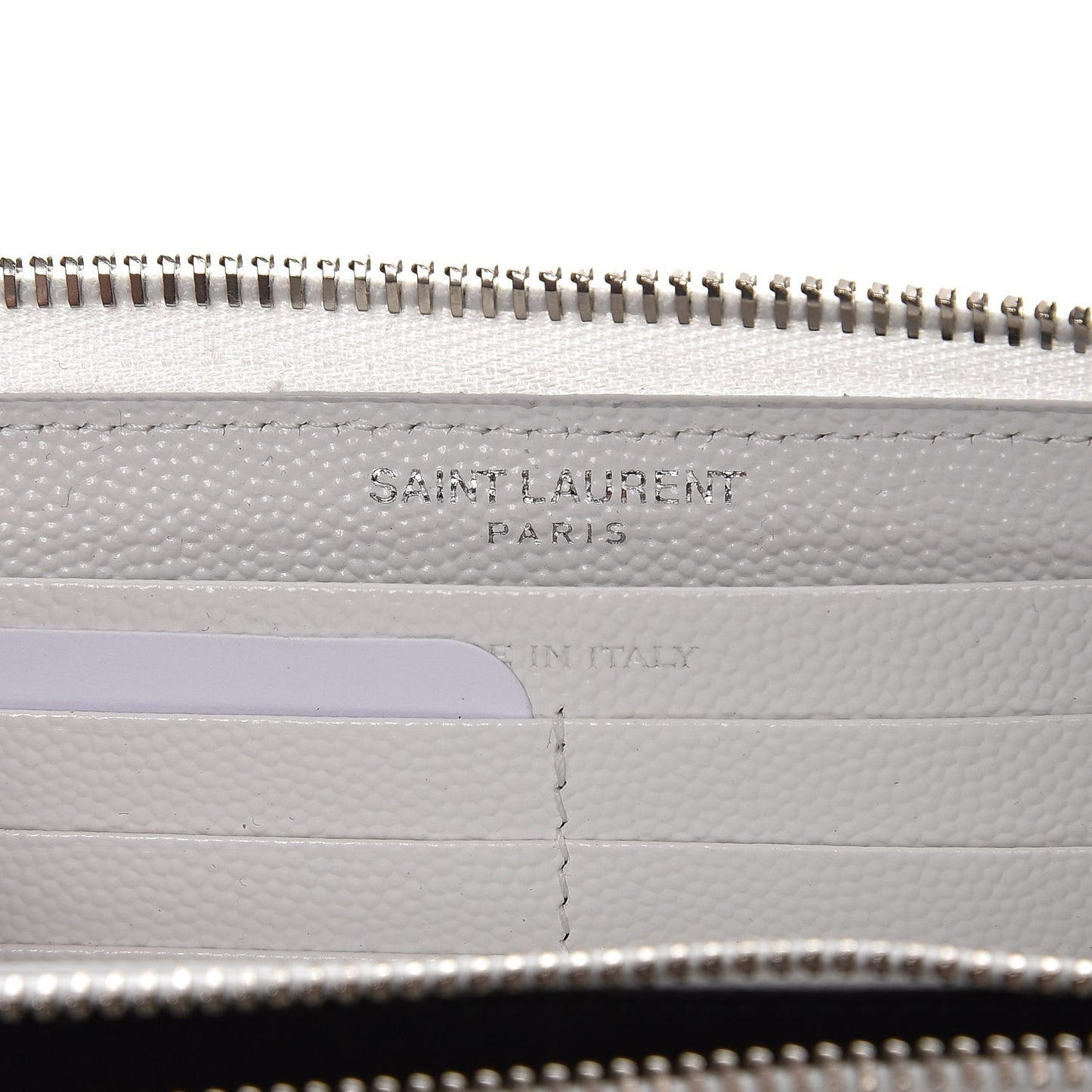 Grain De Poudre Matelasse Chevron Monogram Zip Around Wallet Blanc Optique