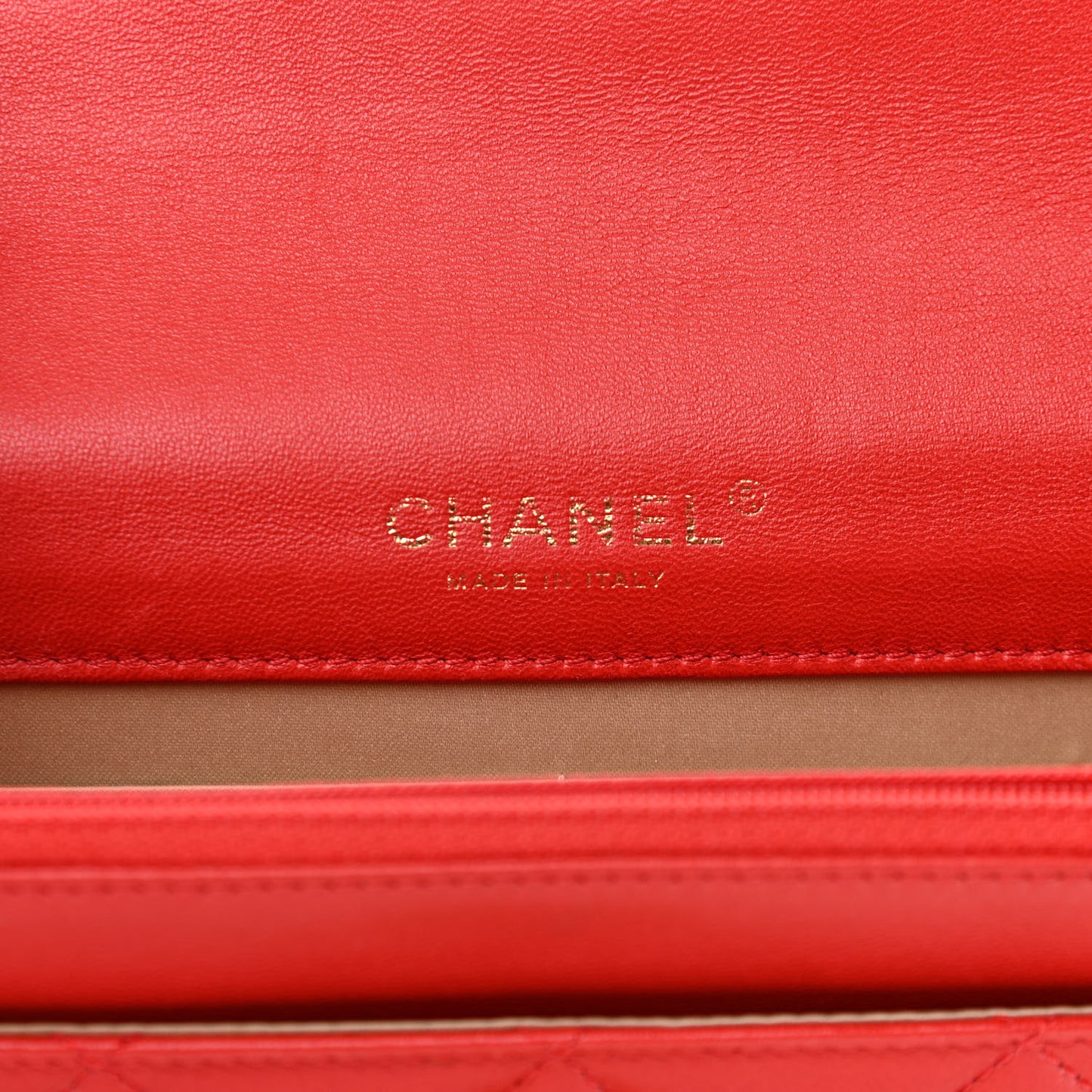 Lambskin Quilted Golden Class Wallet on Chain WOC Red
