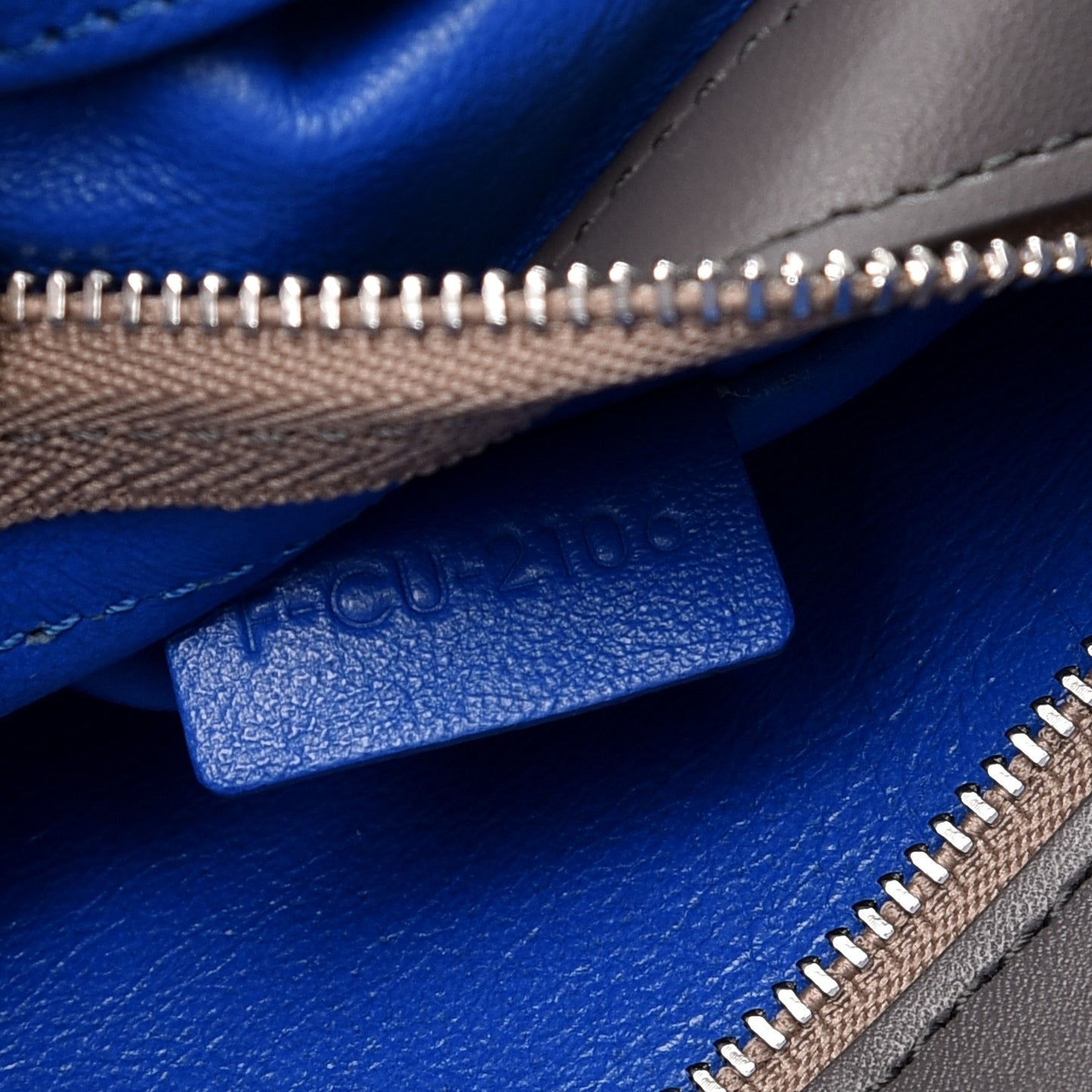 Calfskin Small Belt Cabas Phantom Light Anthracite