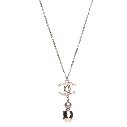 Chanel Pearl CC Pendant Necklace Gold 1 of 7