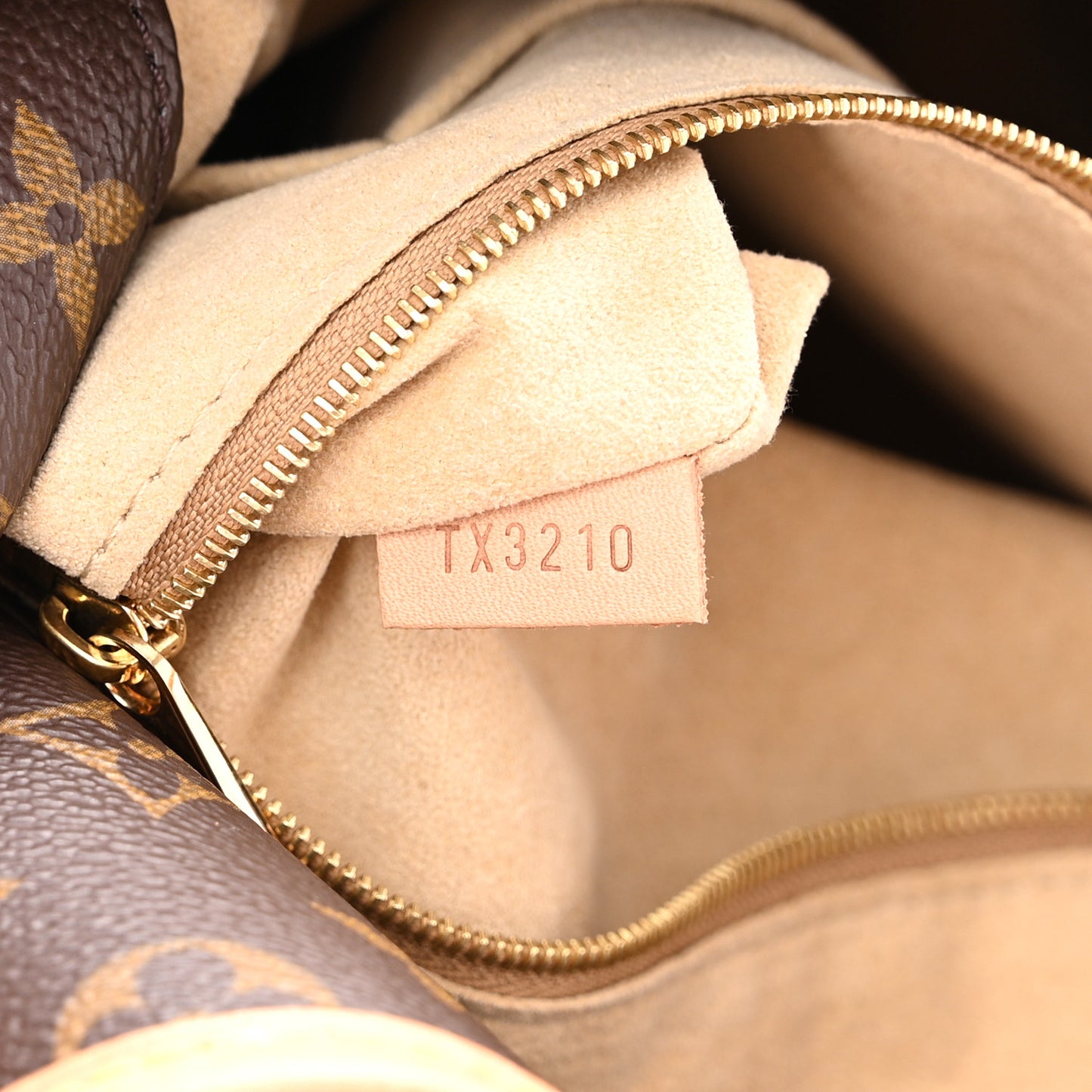 Monogram Artsy MM