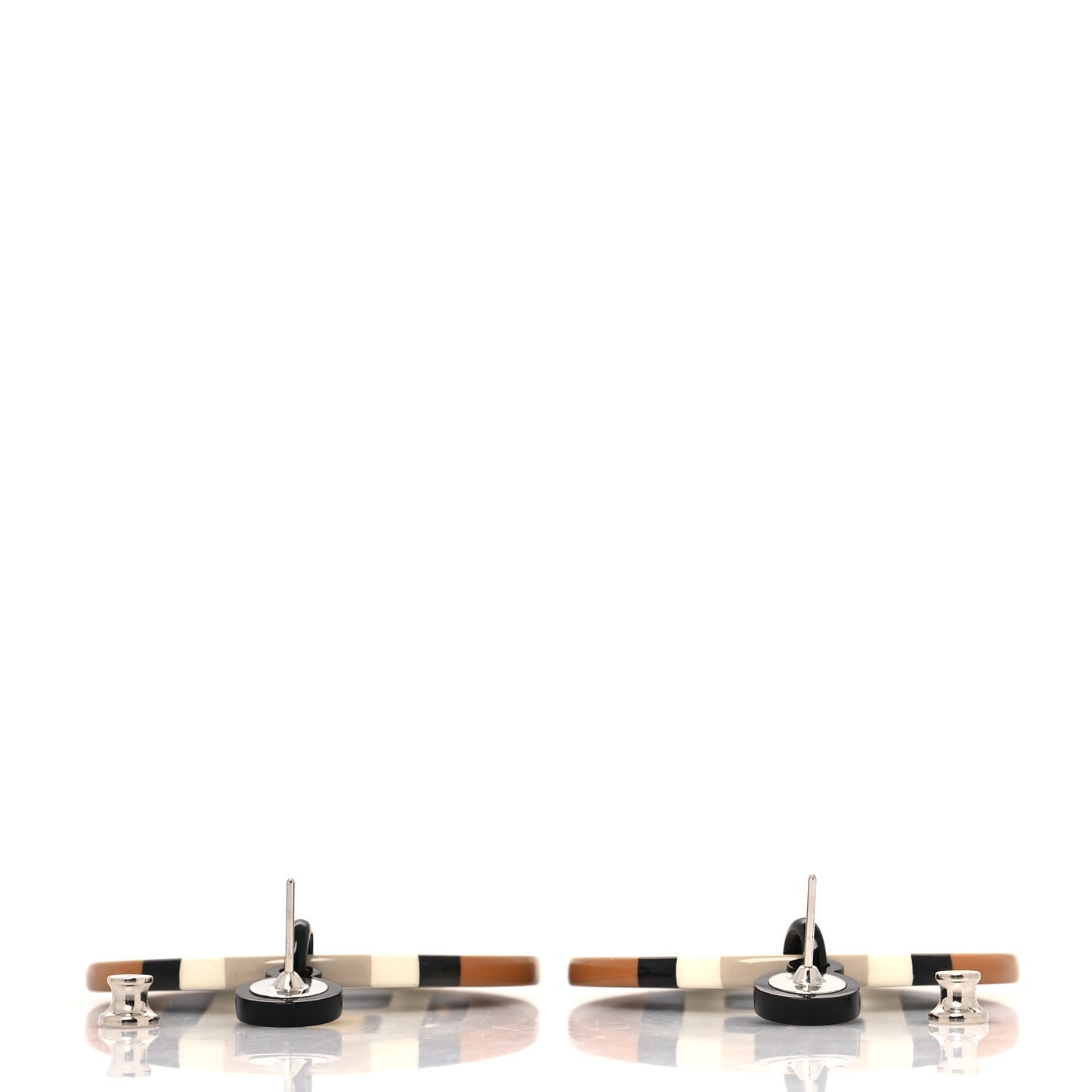 Lacquered Horn H Equipe Earrings Sable