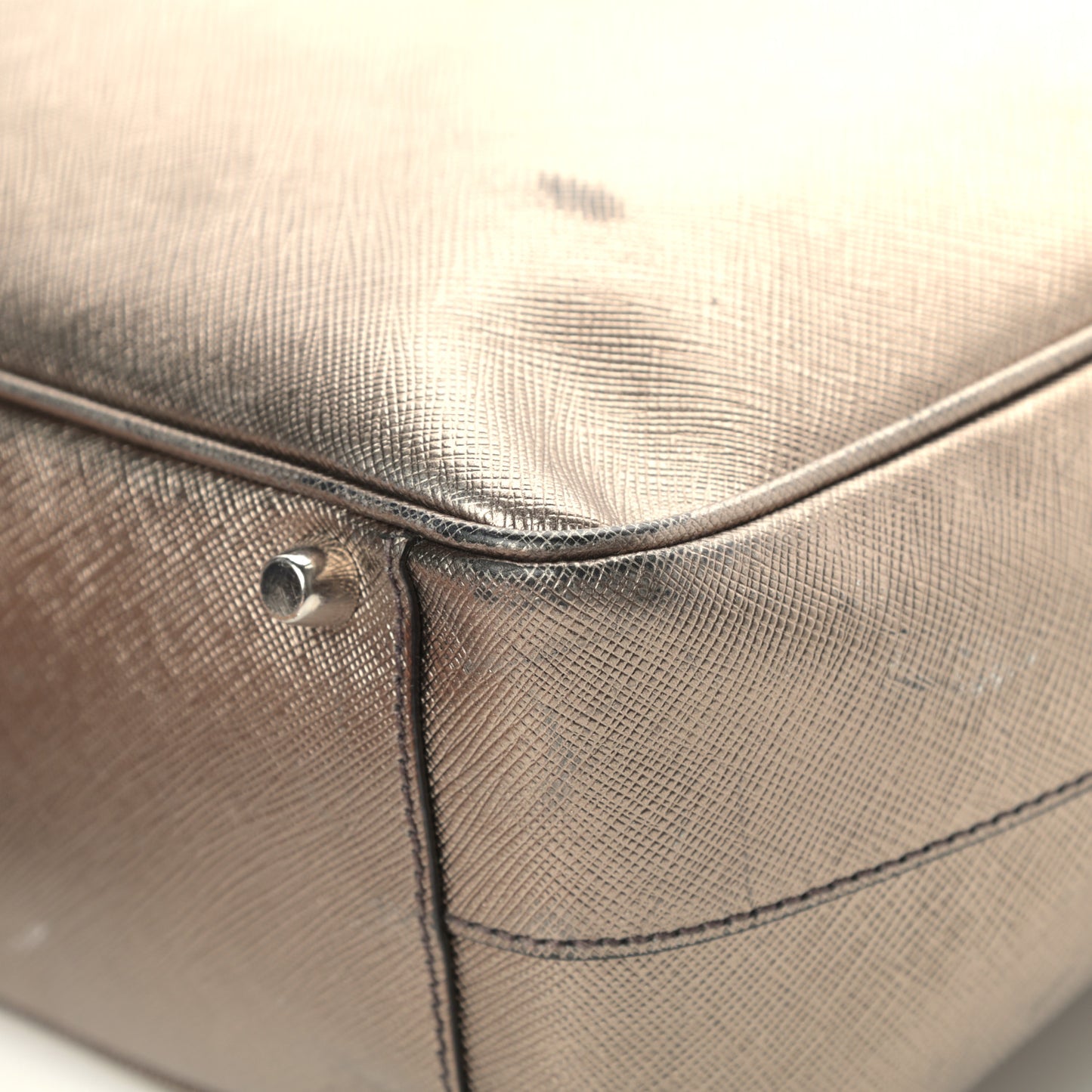 Metallic Saffiano Lux Bowler Pirite