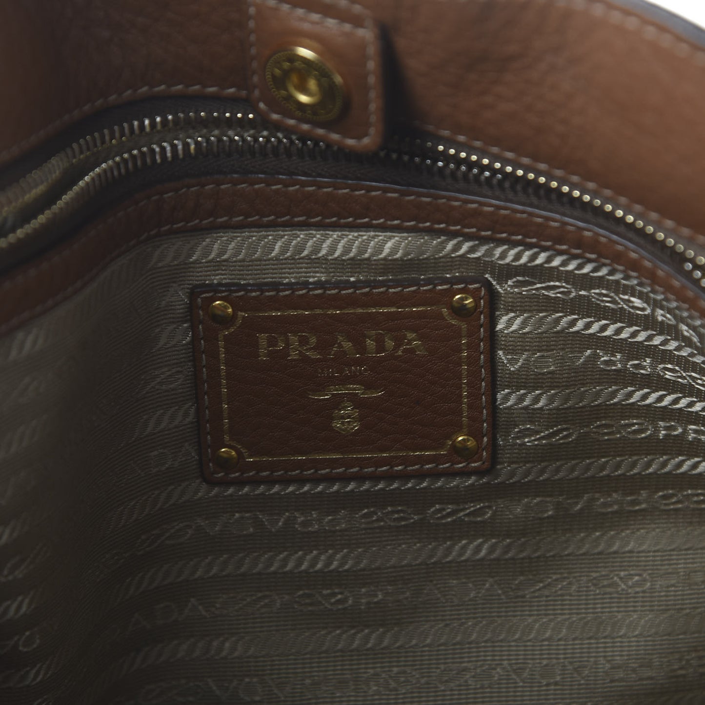 Vitello Daino Side Zip Tote Brandy