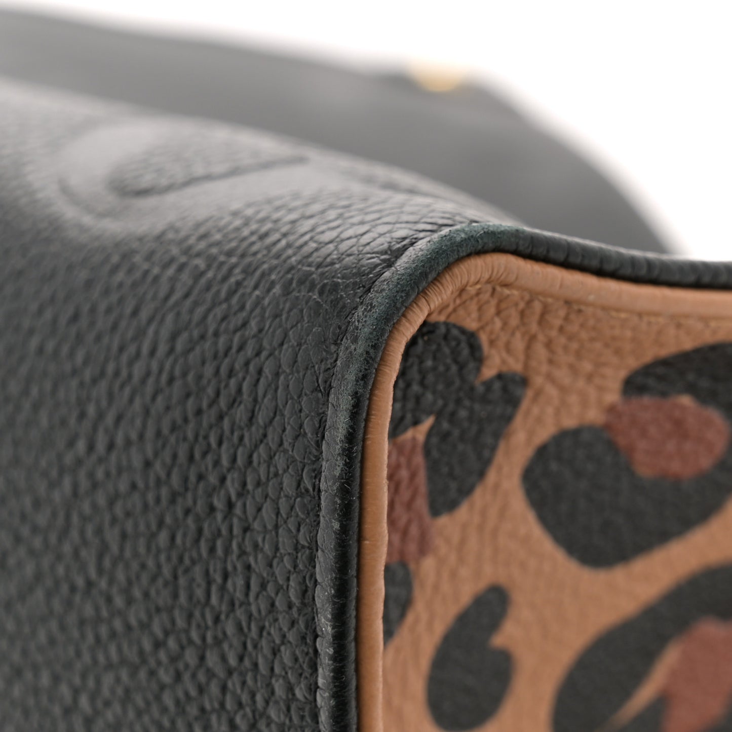 Empreinte Monogram Giant Wild At Heart Onthego MM Black