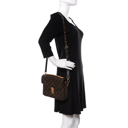 Louis Vuitton Monogram Pochette Metis 2 of 16