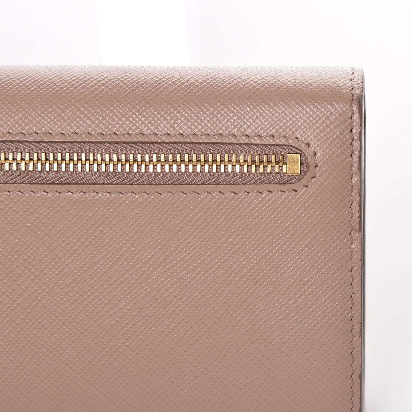 Saffiano Shine Monochrome Continental Wallet Cipria