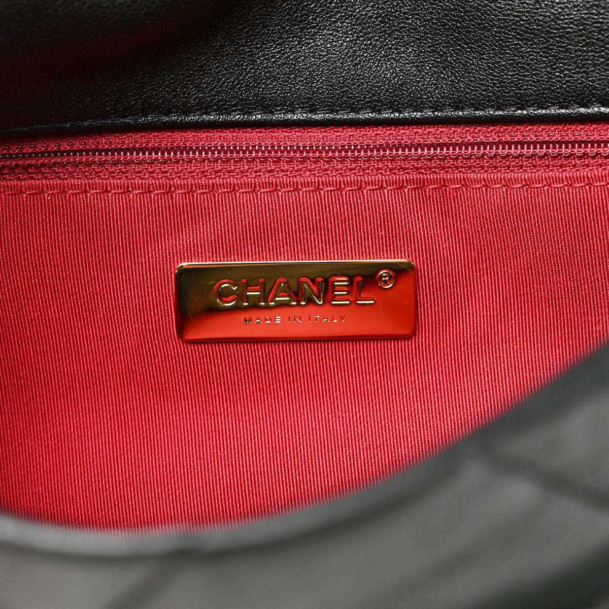 Lambskin Quilted Medium Chanel 19 Flap Black