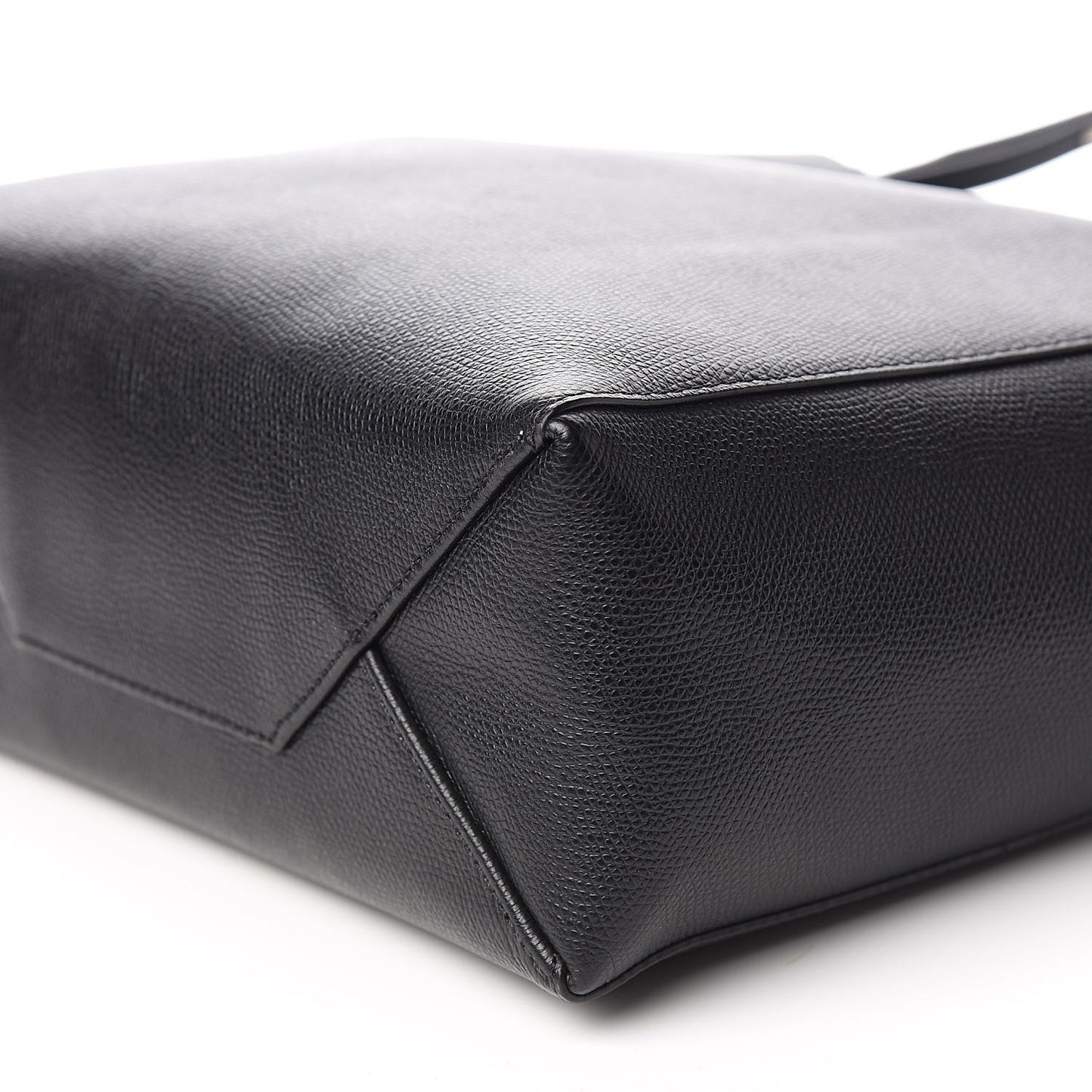 Grained Calfskin Small Vertical Cabas Black
